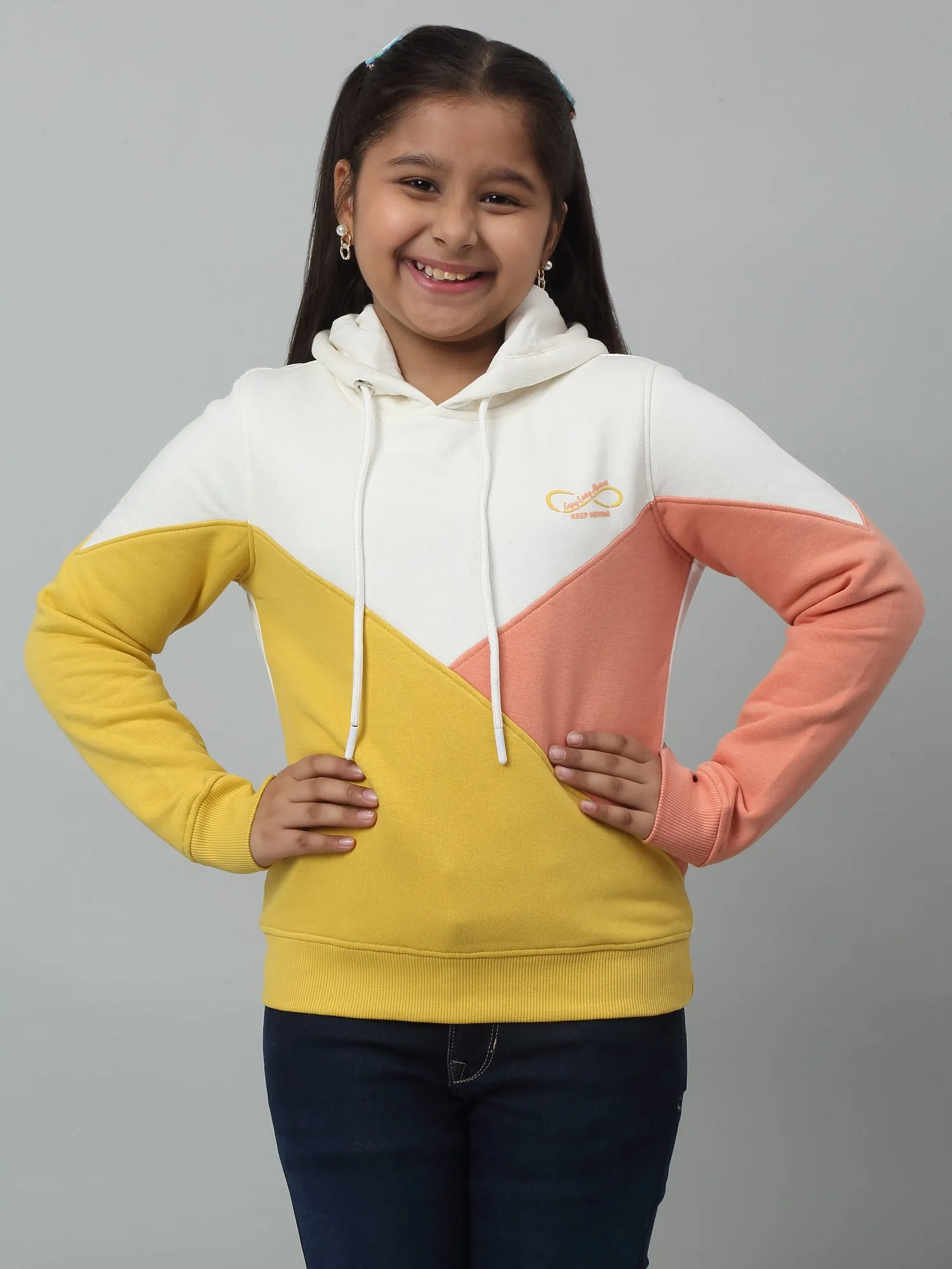 Girls Yellow Colour Blocked Hooded Neck Sweatshirt For Winter