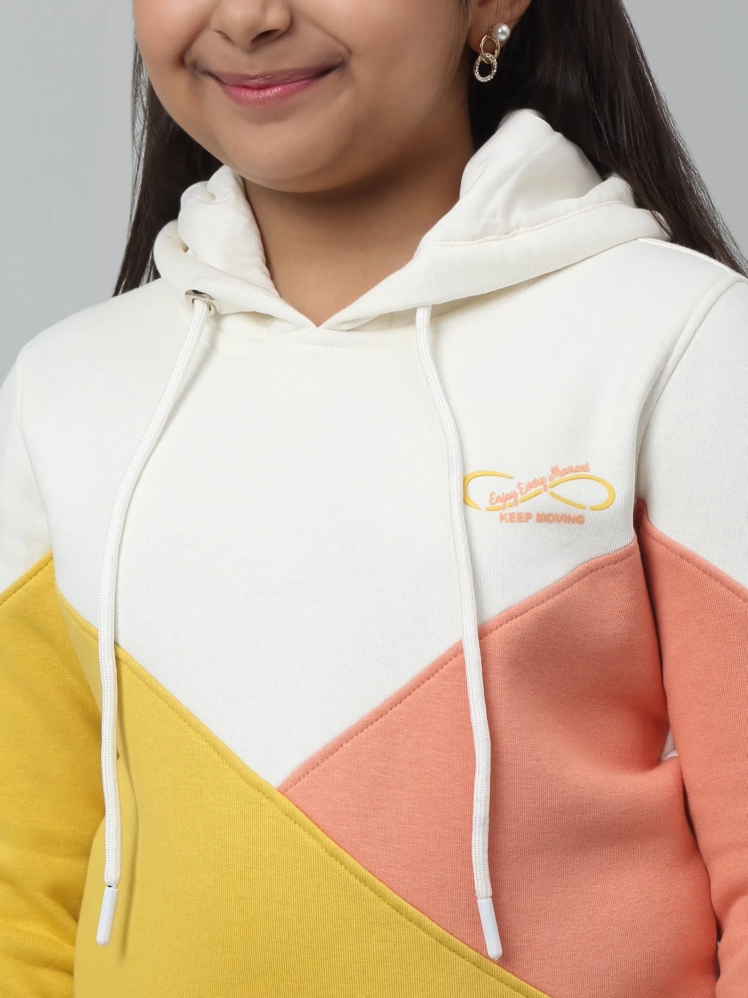 Girls Yellow Colour Blocked Hooded Neck Sweatshirt For Winter