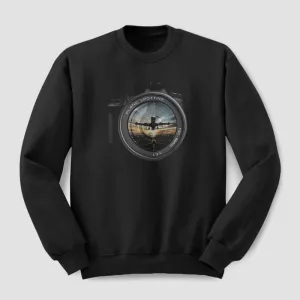 Plane Spotting Lens - Sweatshirt