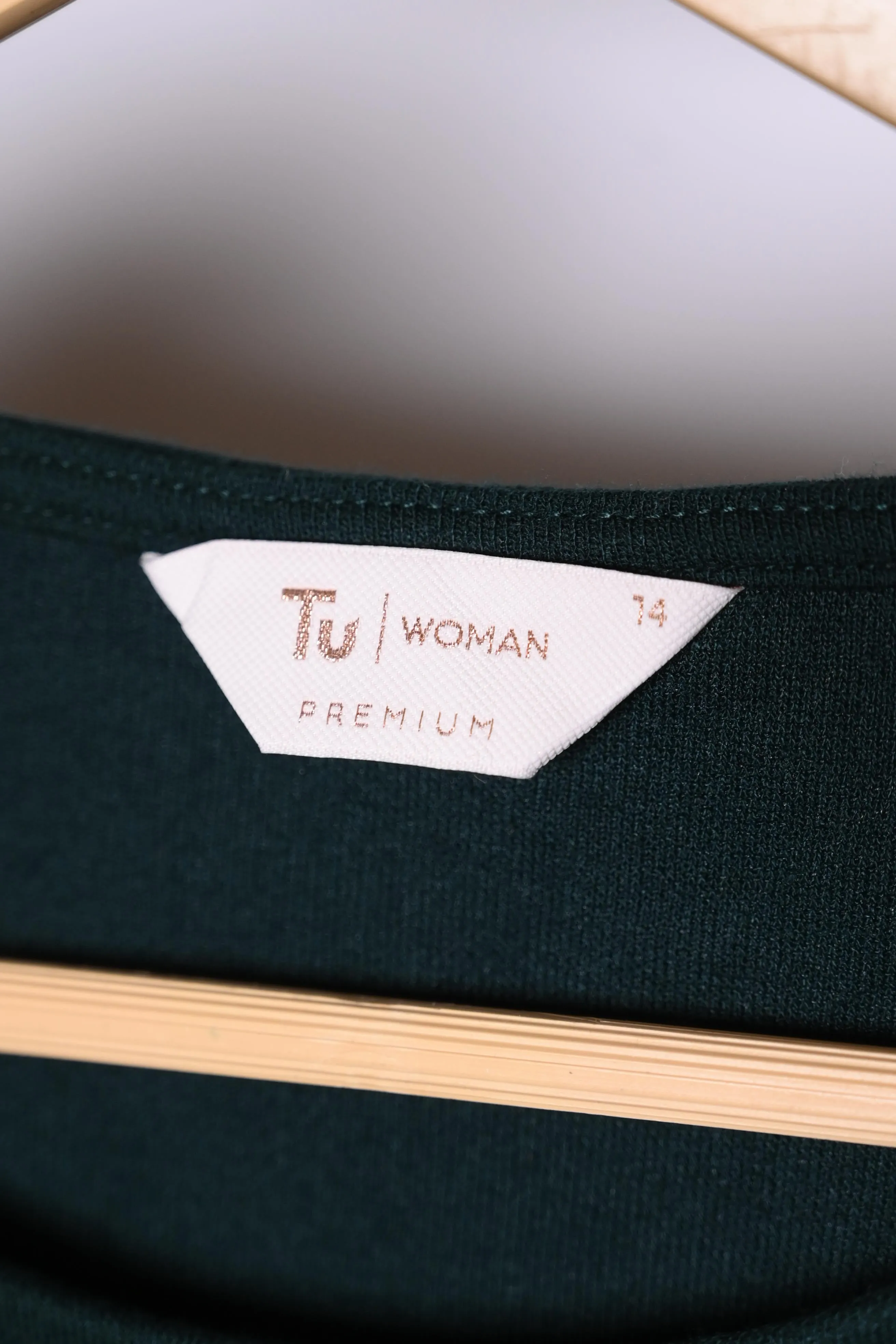 Tu Medium Sweatshirt